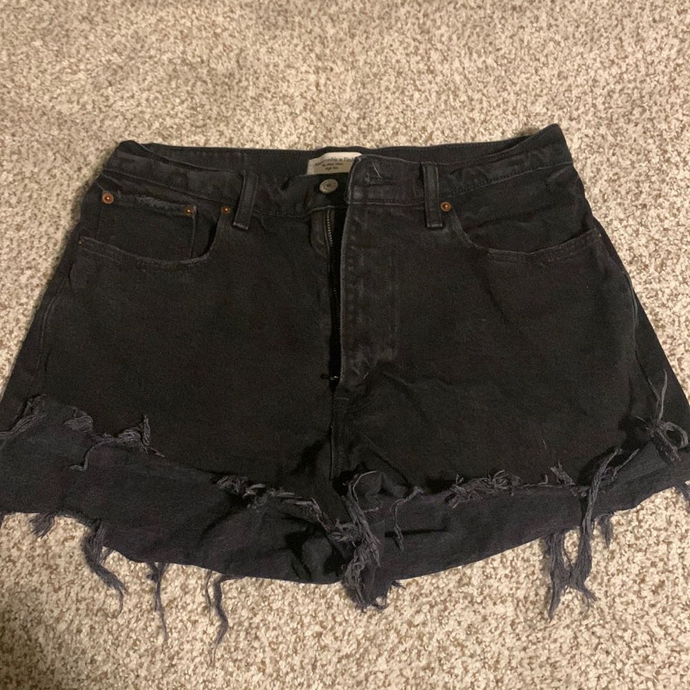 Abercrombie and Fitch curve love high rise mom shorts, size 30/10